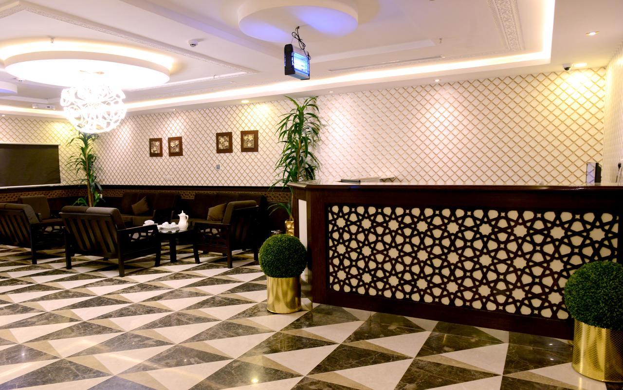 Marina Hotel Rayyis Exterior foto